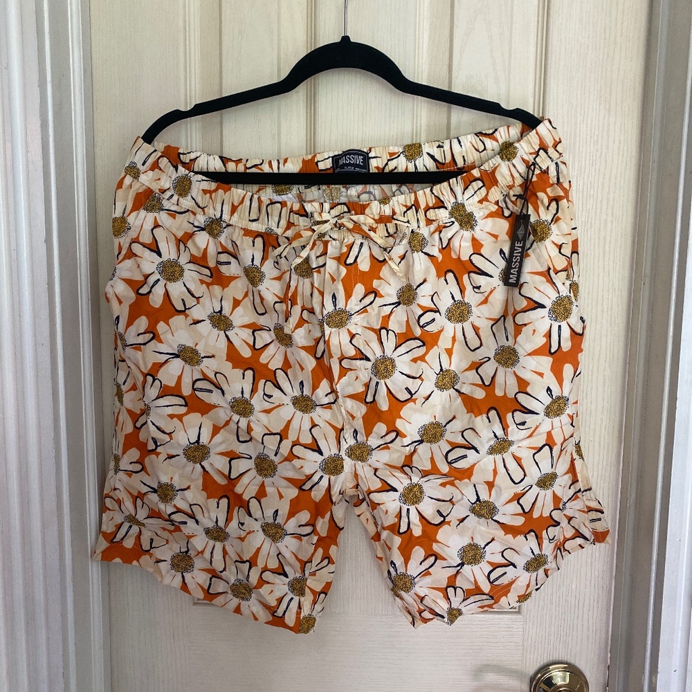NWT XL Men swim trunks Massive - Picture 1 of 5